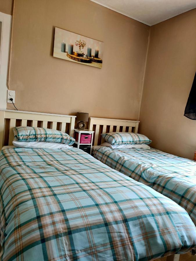 Gouarec Bed & Breakfast Lanrivain Ngoại thất bức ảnh