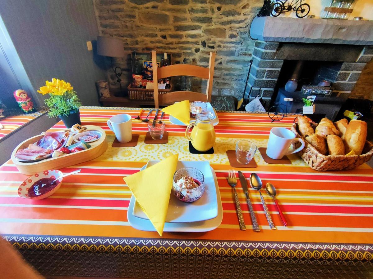 Gouarec Bed & Breakfast Lanrivain Ngoại thất bức ảnh